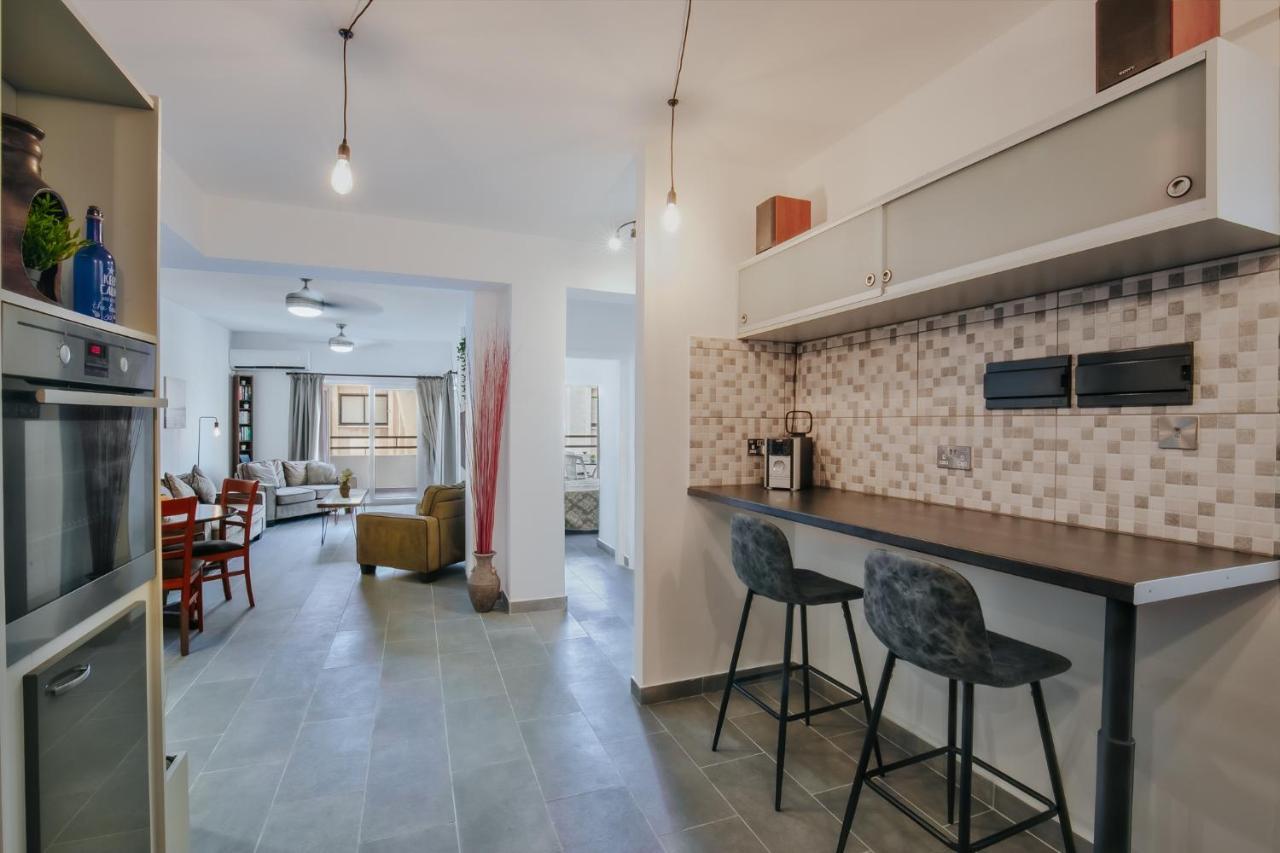 Lazaros Centre Apartment Larnaca Extérieur photo