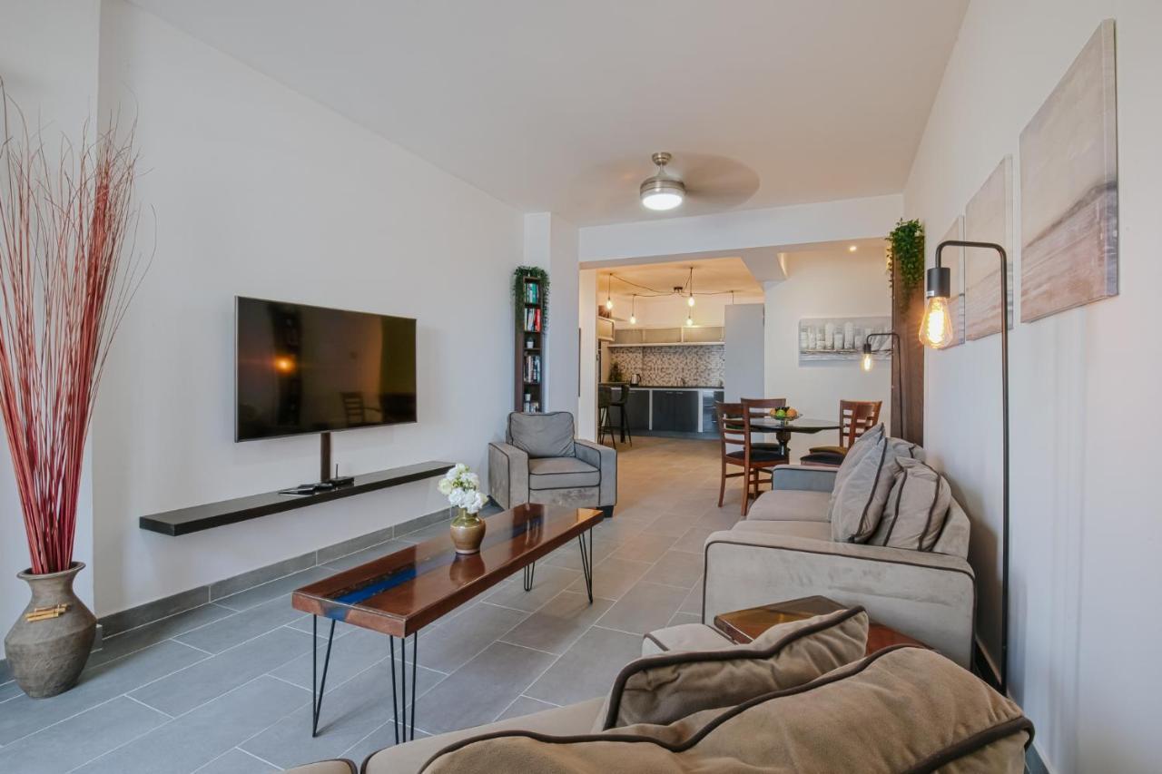 Lazaros Centre Apartment Larnaca Extérieur photo