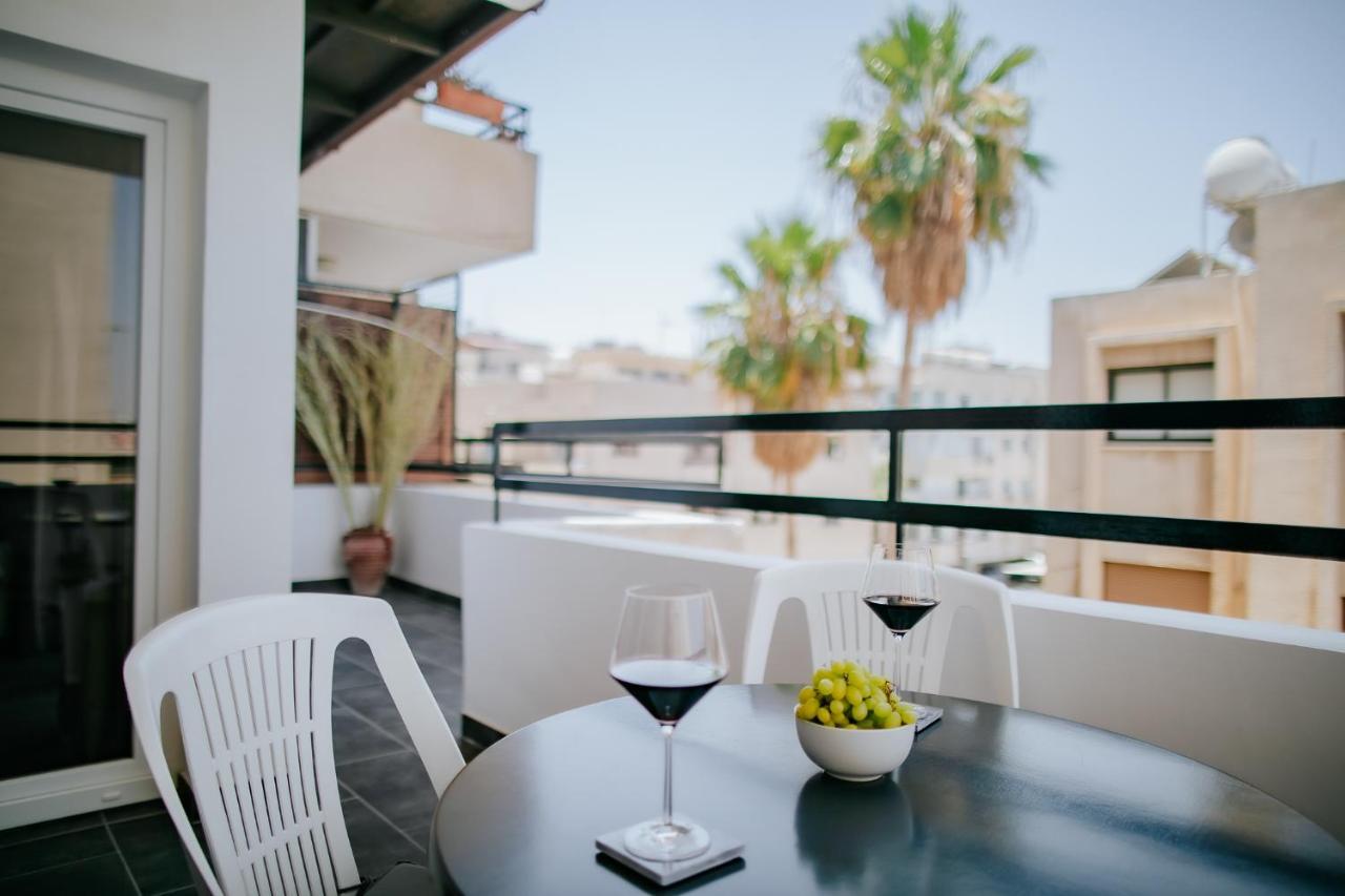 Lazaros Centre Apartment Larnaca Extérieur photo